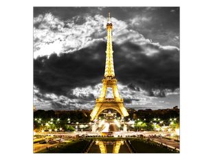 Eiffelova věž ve tmě